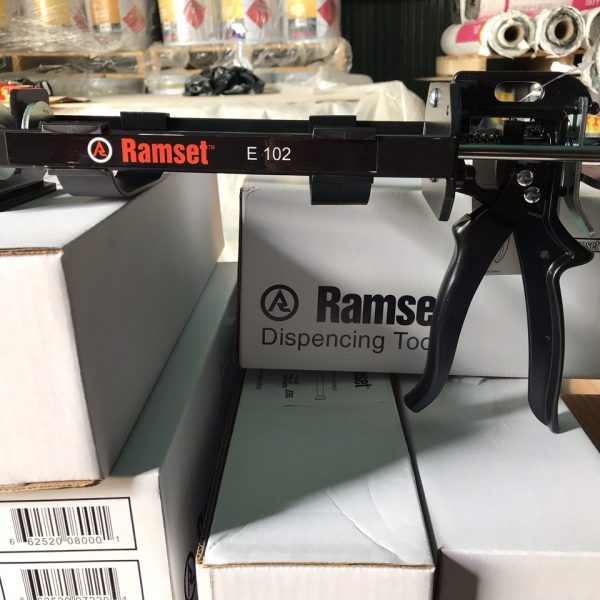 Súng bơm keo Ramset Epcon G5 là một sản phẩm súng bắn keo rất phổ biến trên thị trường dành cho các chủ đầu tư, các thợ thầu thi công, các chủ đầu tư nhỏ trong việc chống thấm khoan cấy thép…